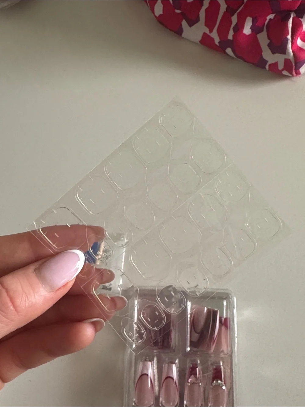 Voguish Gel Quality Press-On Nails - Pink Ombre with Accent Gems